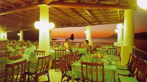 Hotel Conti Vulcano  Esterno foto
