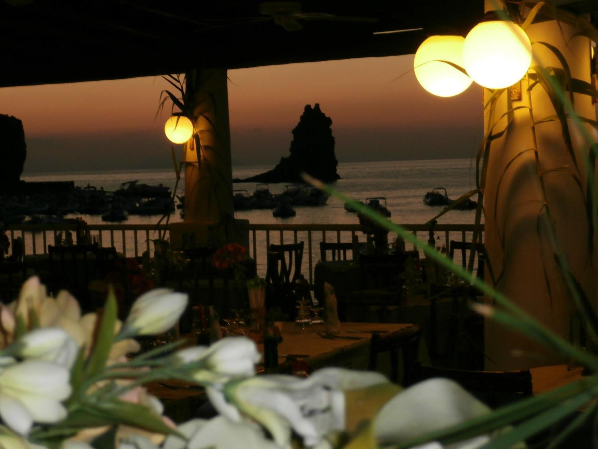 Hotel Conti Vulcano  Esterno foto