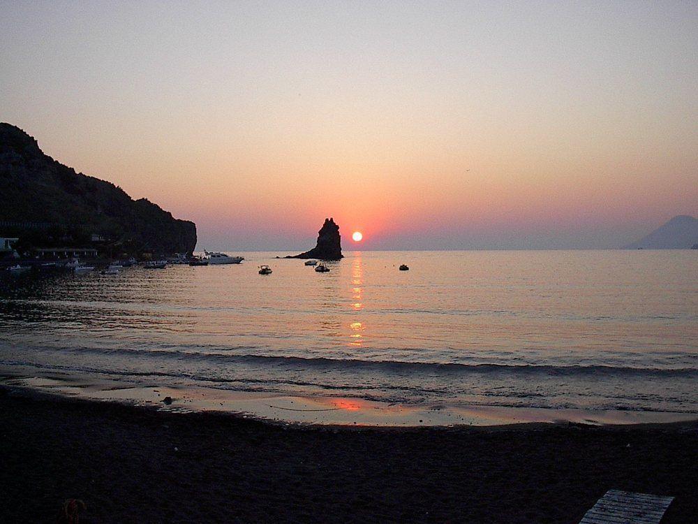 Hotel Conti Vulcano  Esterno foto